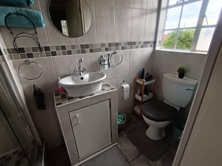 4 Bedroom Property for Sale in Roylglen Gardens Northern Cape